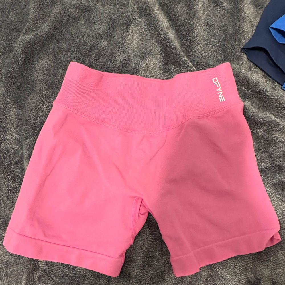 Dfyne shorts